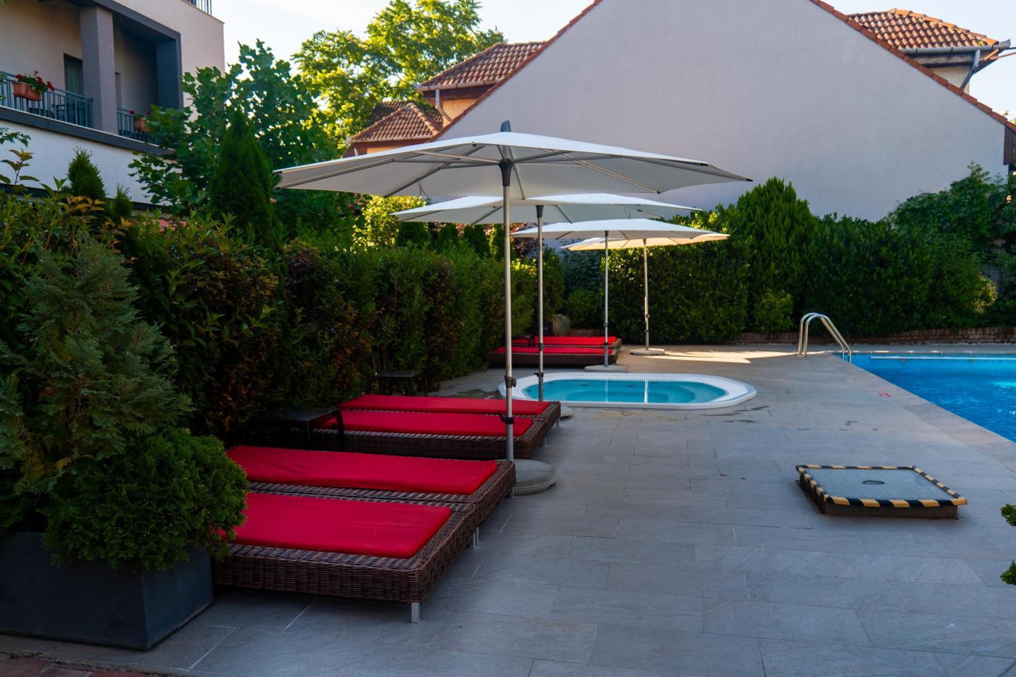 Pensiunea Nora Prestige Timisoara Exterior photo