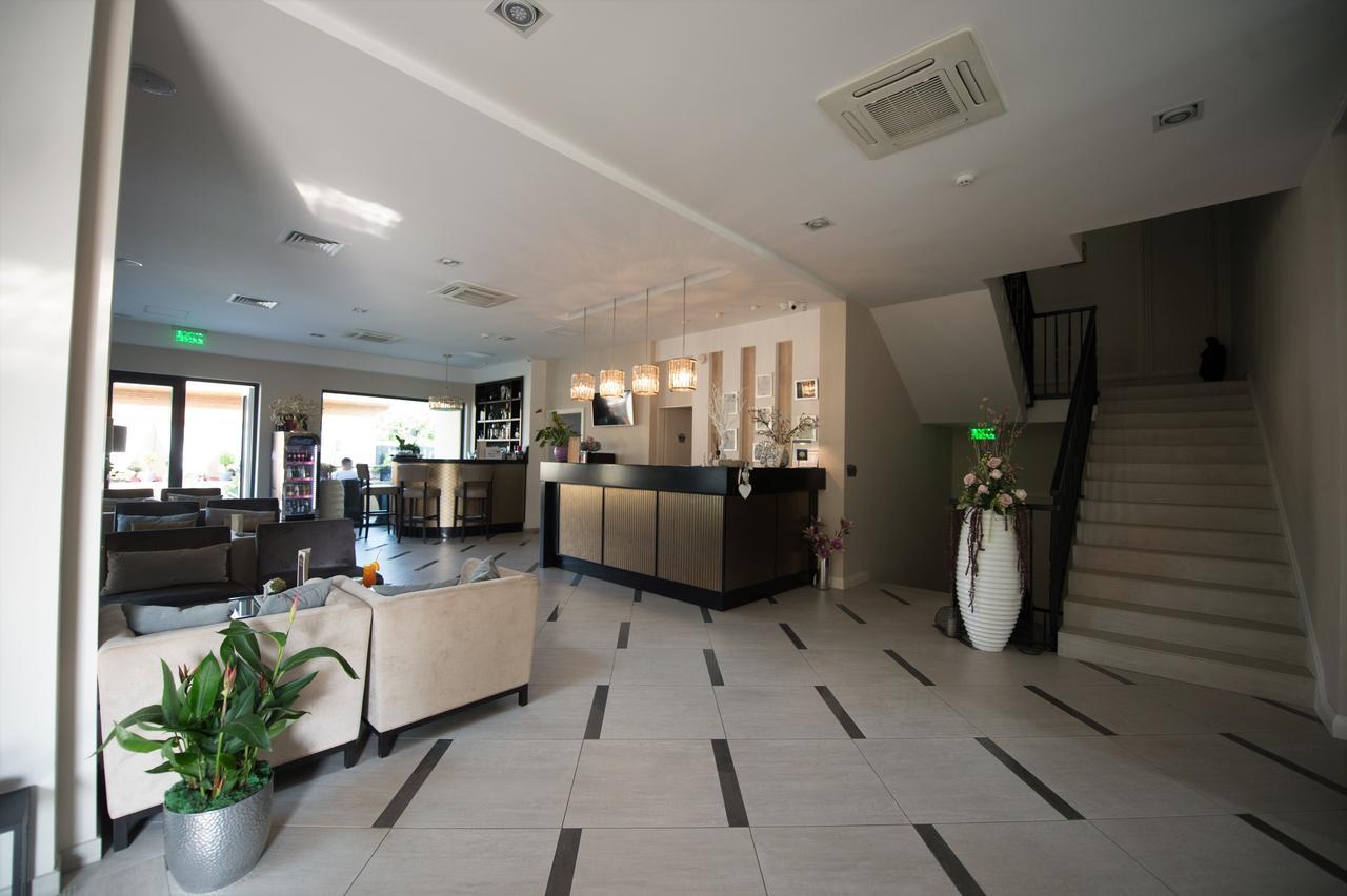 Pensiunea Nora Prestige Timisoara Exterior photo
