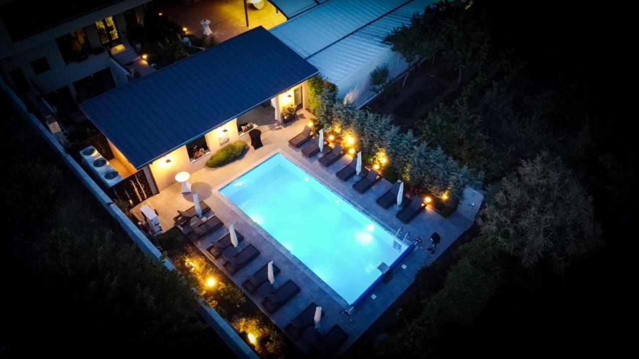 Pensiunea Nora Prestige Timisoara Exterior photo